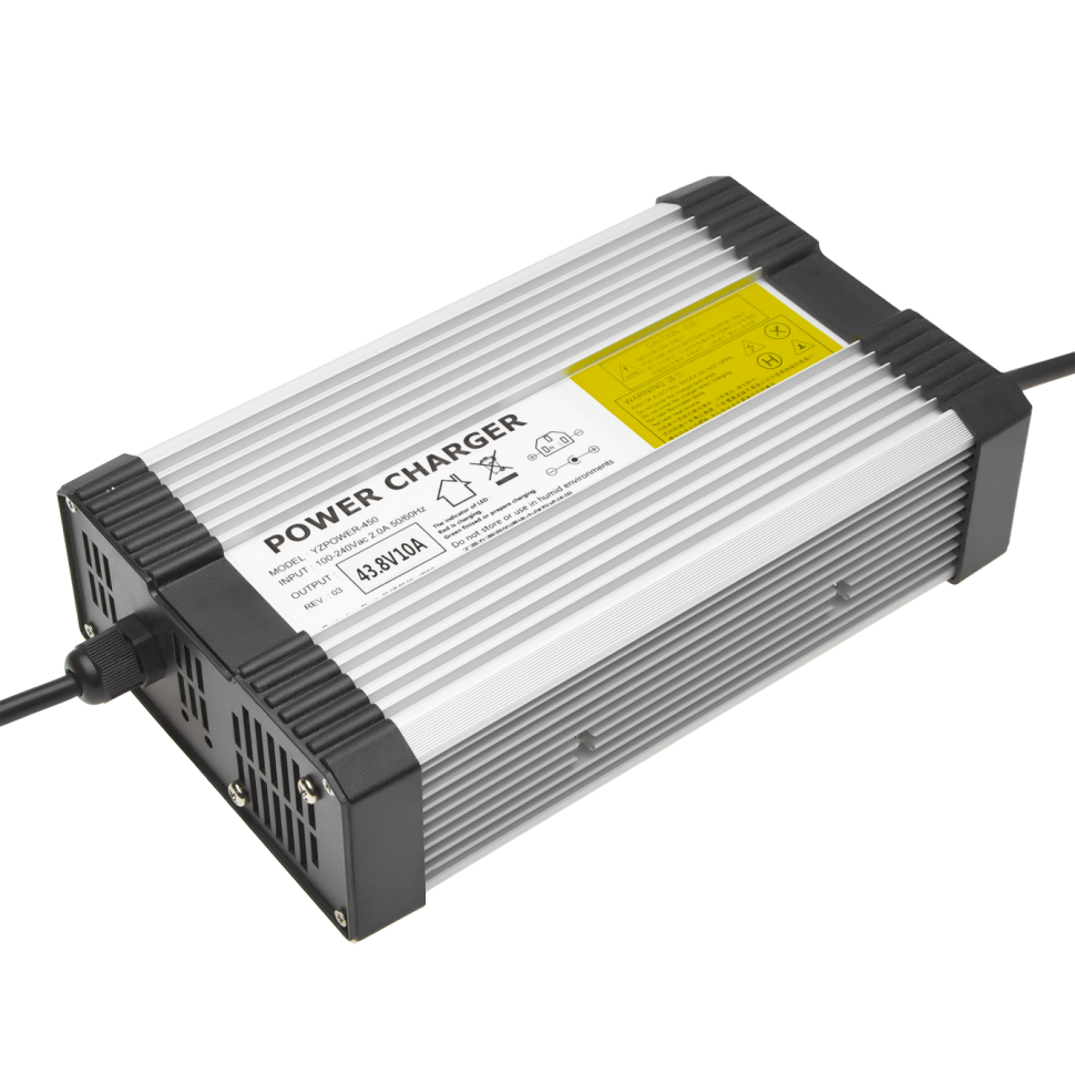Зарядное устройство для аккумуляторов LiFePO4 LogicPower 36V (43.8V)-10A-360W Зарядное устройство для аккумуляторов LiFePO4 LogicPower 36V (43.8V)-10A-360W