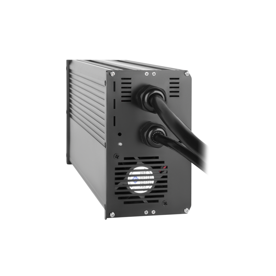 Зарядное устройство для аккумуляторов LiFePO4 LogicPower 48V (58.4V)-30A-1440W-LED Зарядное устройство для аккумуляторов LiFePO4 LogicPower 48V (58.4V)-30A-1440W-LED