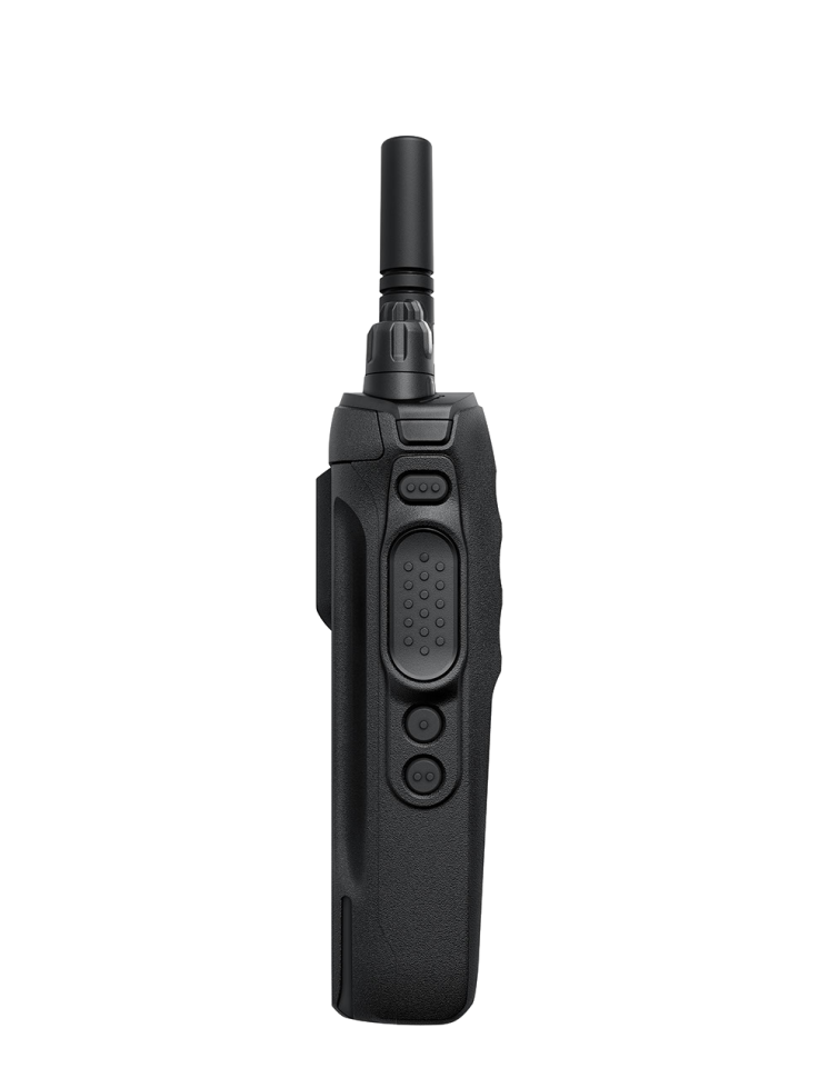 Цифровая портативная радиостанция/рация Motorola R7A, VHF, 5W, NKP (PMUD3494AYA) (Б/У) +2 АКБ Цифровая портативная радиостанция/рация Motorola R7A, VHF, 5W, NKP (PMUD3494AYA) (Б/У) +2 АКБ